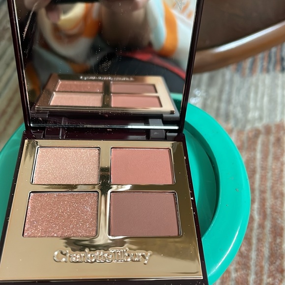 Charlotte's Pillow Talk Dreams Luxury Eyeshadow Palette - Picture 4 of 13